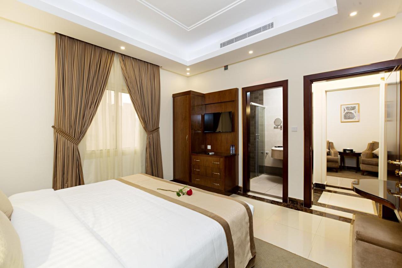 Sun Park Hotel Suites Jeddah Bagian luar foto