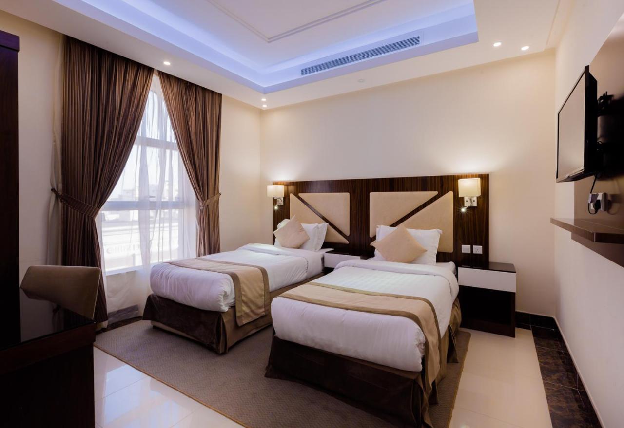 Sun Park Hotel Suites Jeddah Bagian luar foto